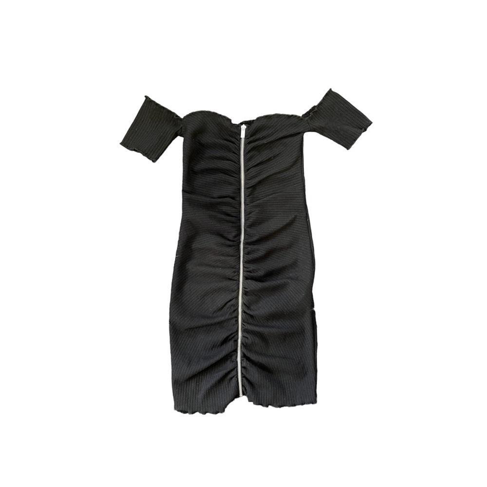 Short black body con dress